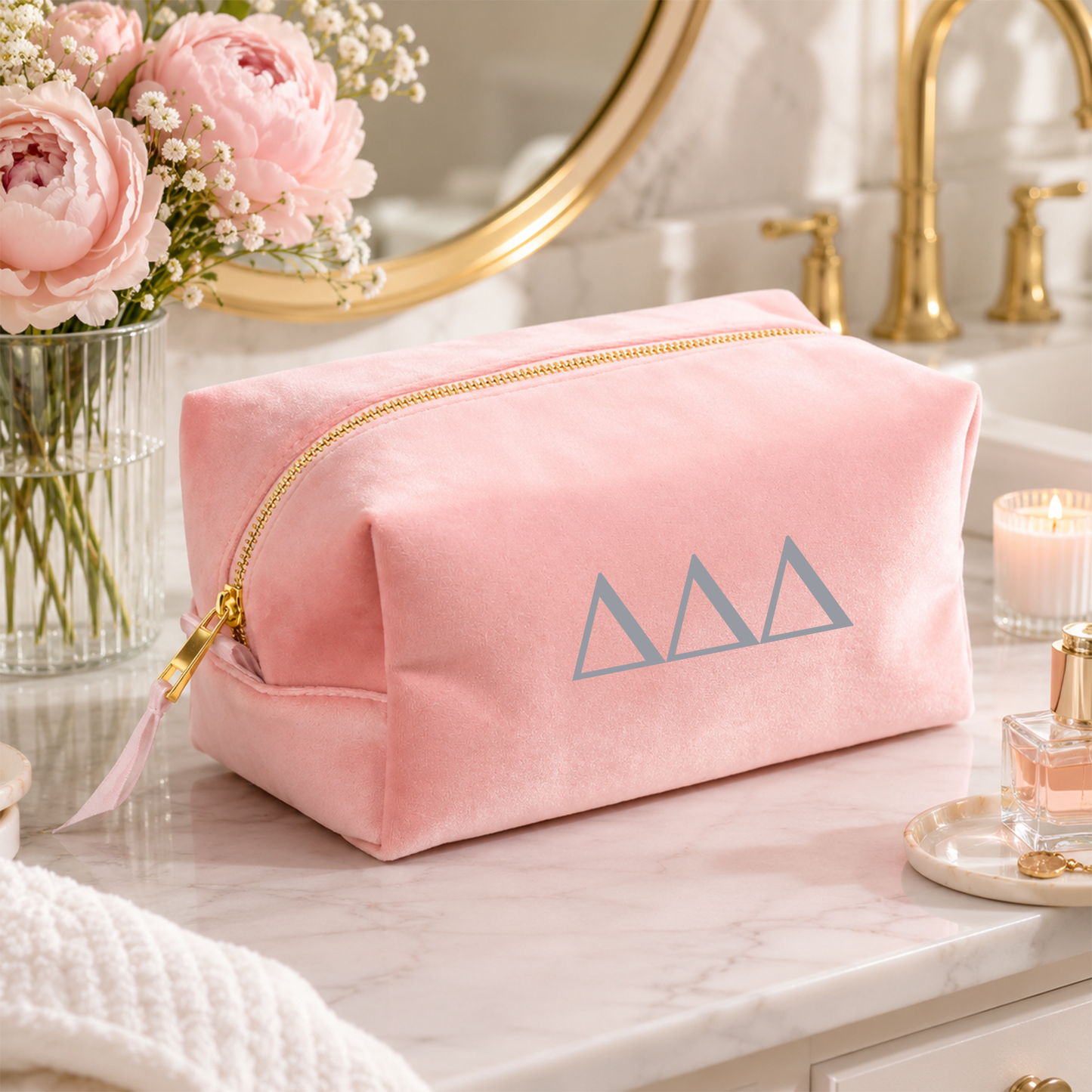 Delta Delta Delta Luxe Cosmetic Case